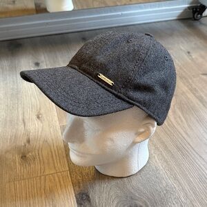 Van Heusen Gray Cap